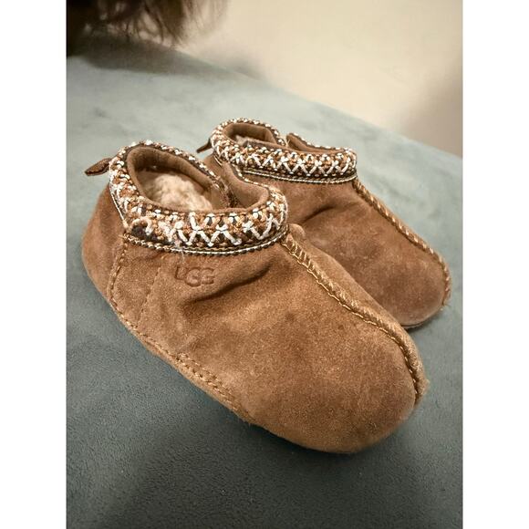 Size 4/5 Infant UGG Tasman - Picture 3 of 6
